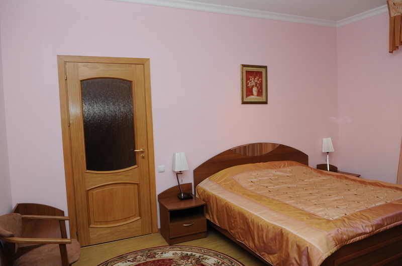 Majami Hotel Chisinau Exterior photo